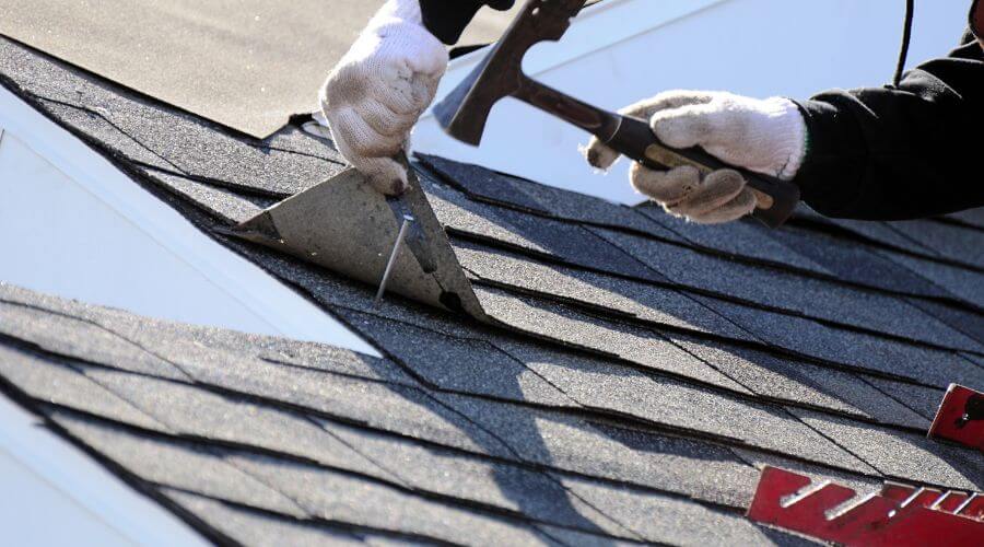 Professional gutter cleaning in Westville, IL